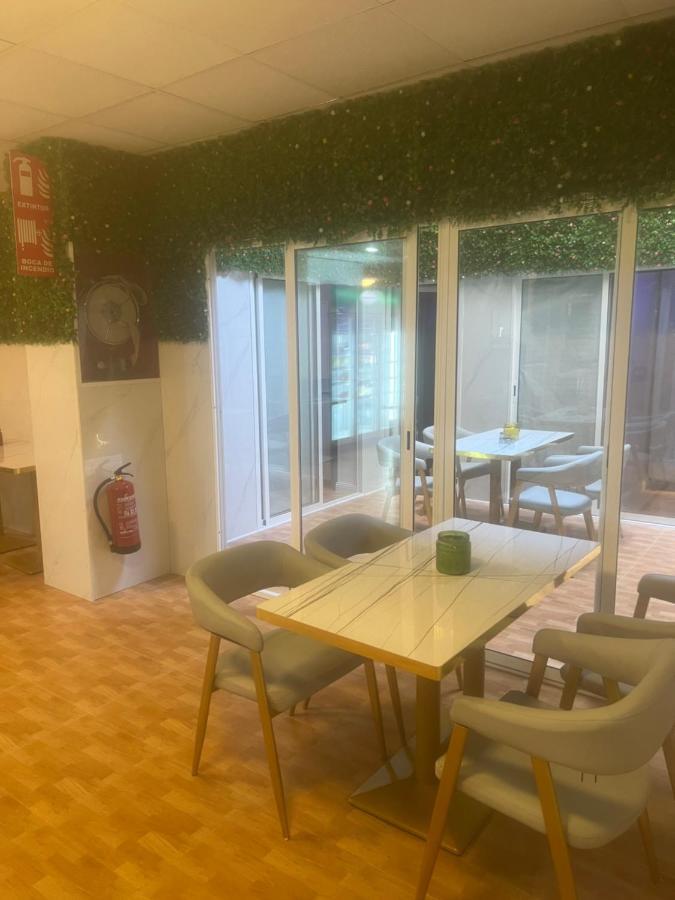 Limin Hostel Capsules Valencia Ngoại thất bức ảnh